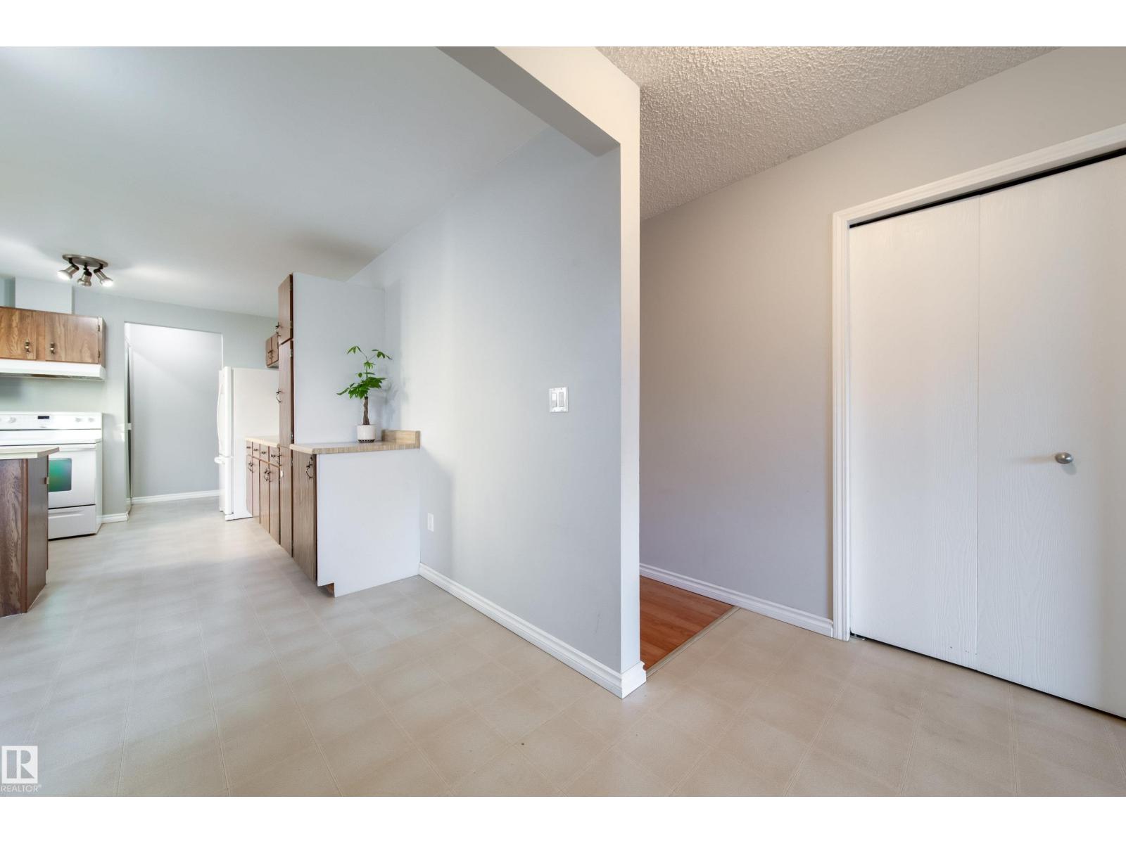3908 41 AV NW