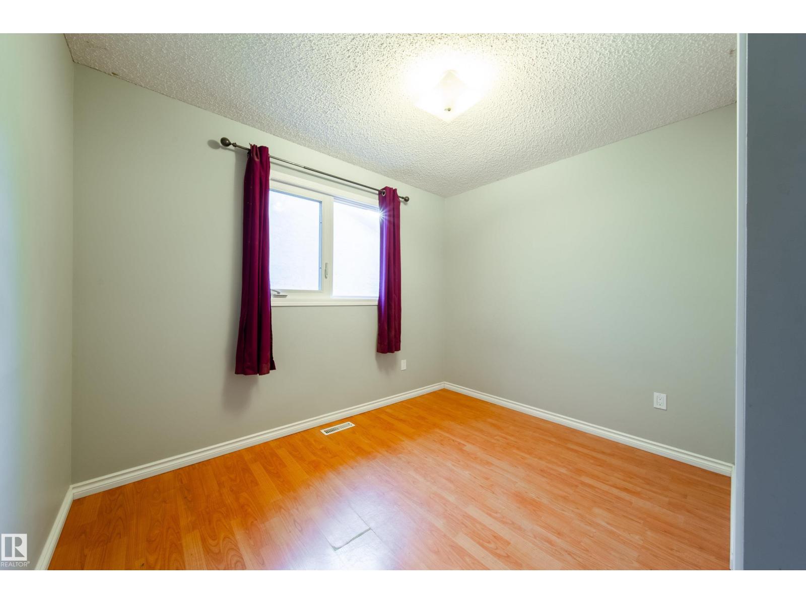 3908 41 AV NW