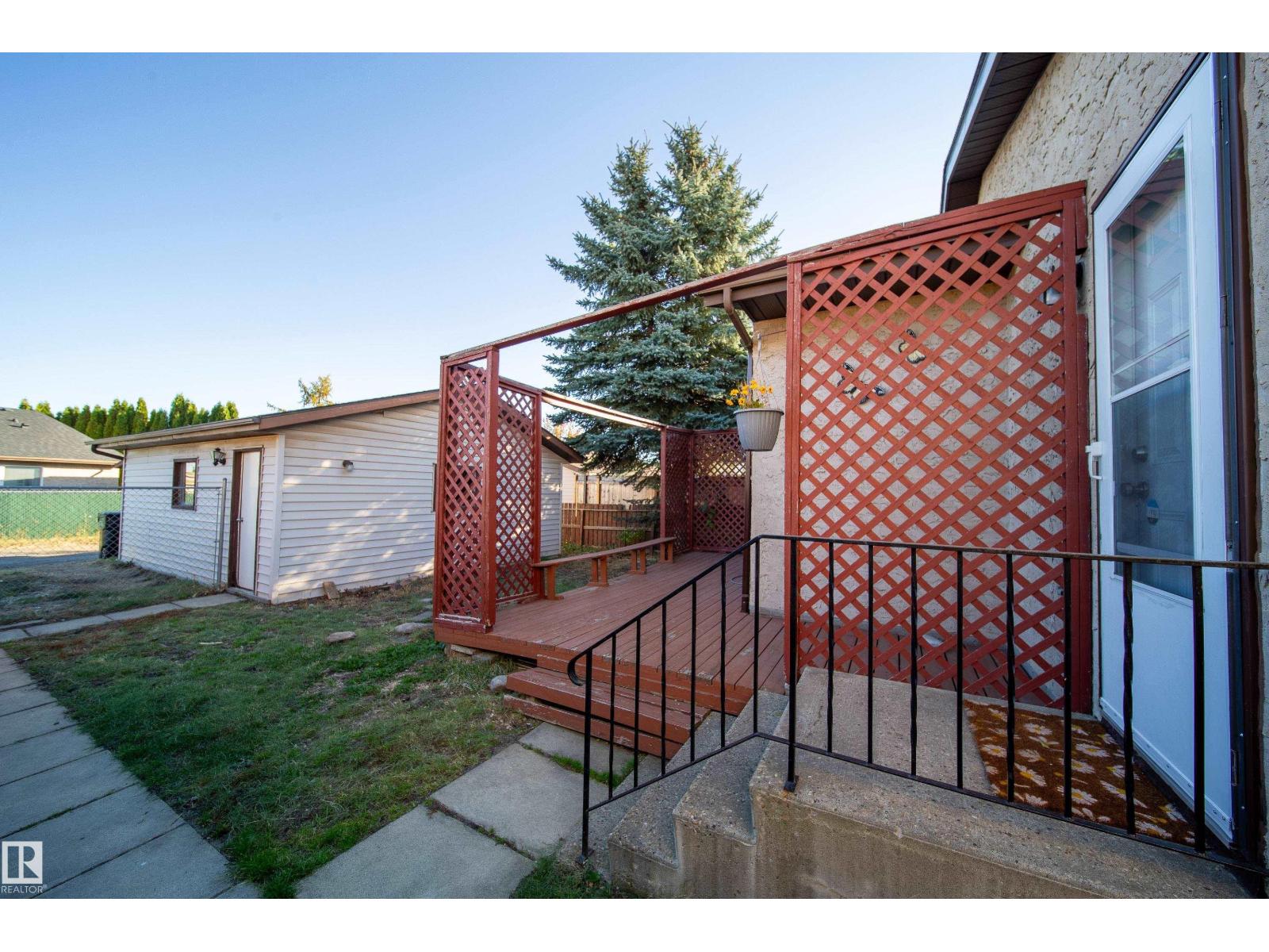3908 41 AV NW