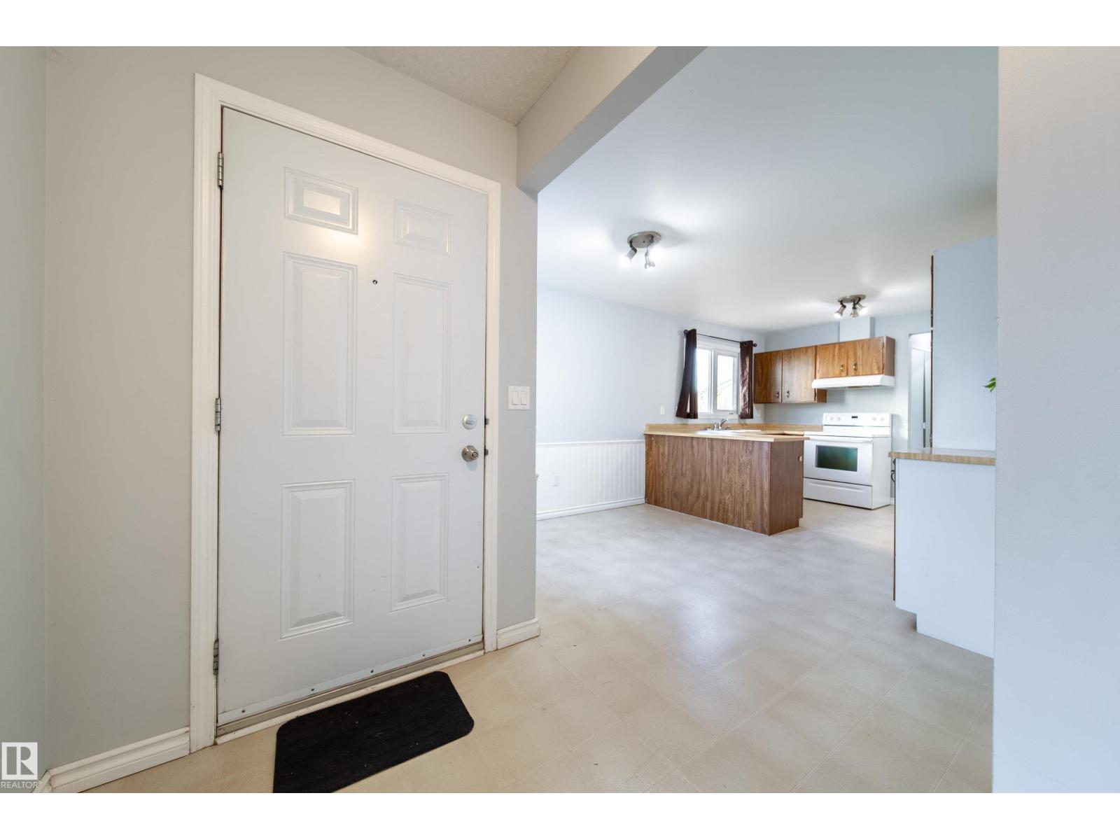 3908 41 AV NW