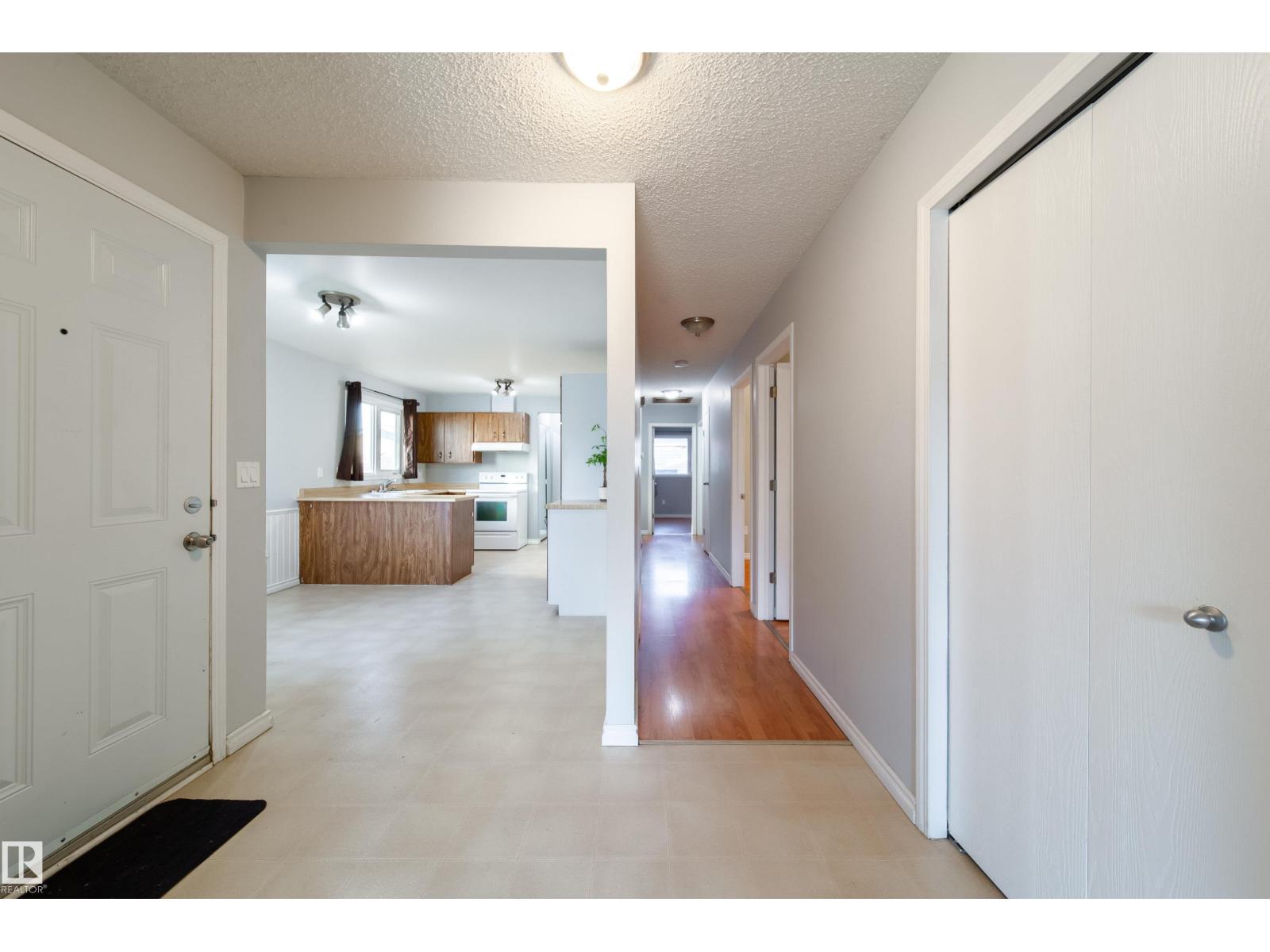 3908 41 AV NW