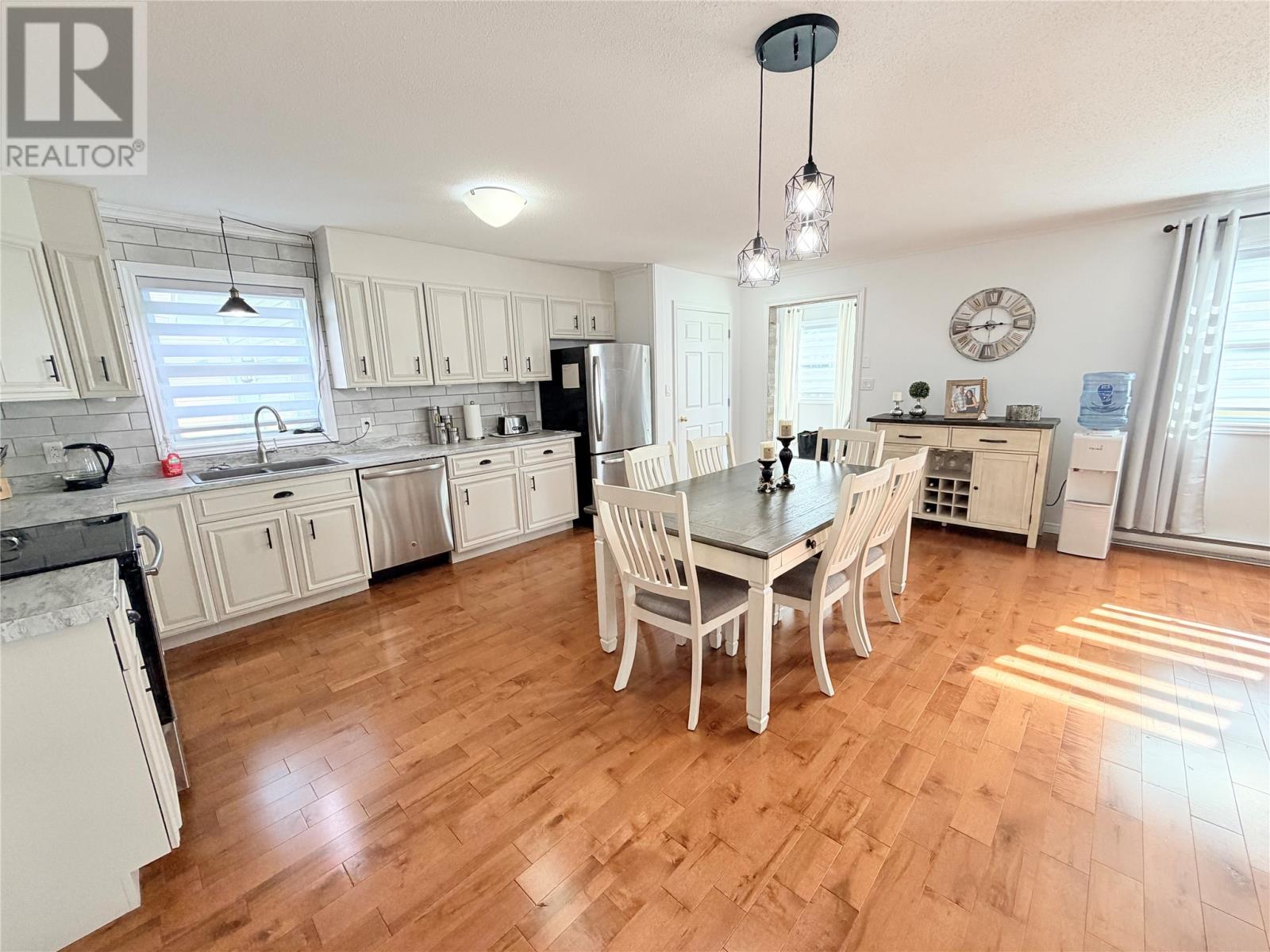 9 Rose Drive, Pasadena, Newfoundland & Labrador  A0L 1K0 - Photo 12 - 1304085