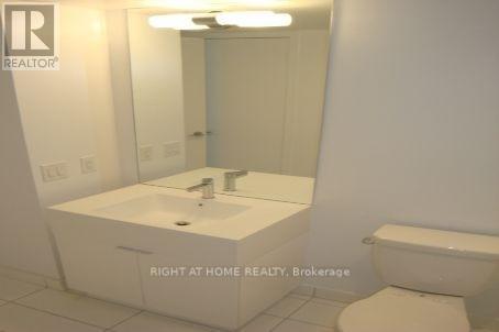 1505 - 15 Iceboat Terrace, Toronto, Ontario  M5V 4A5 - Photo 12 - C13870196