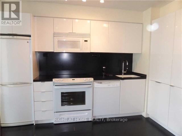 1505 - 15 Iceboat Terrace, Toronto, Ontario  M5V 4A5 - Photo 4 - C13870196