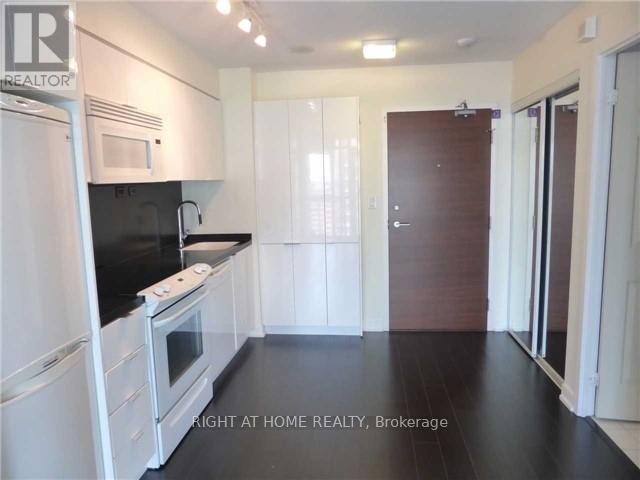 1505 - 15 Iceboat Terrace, Toronto, Ontario  M5V 4A5 - Photo 5 - C13870196