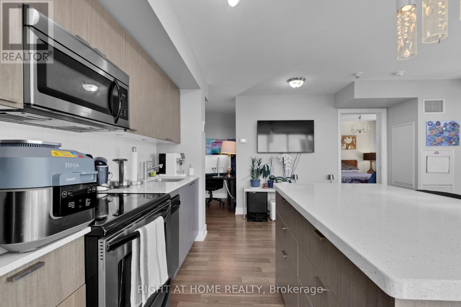 904 - 23 Sheppard Avenue E, Toronto, Ontario  M2N 0C8 - Photo 9 - C13870200