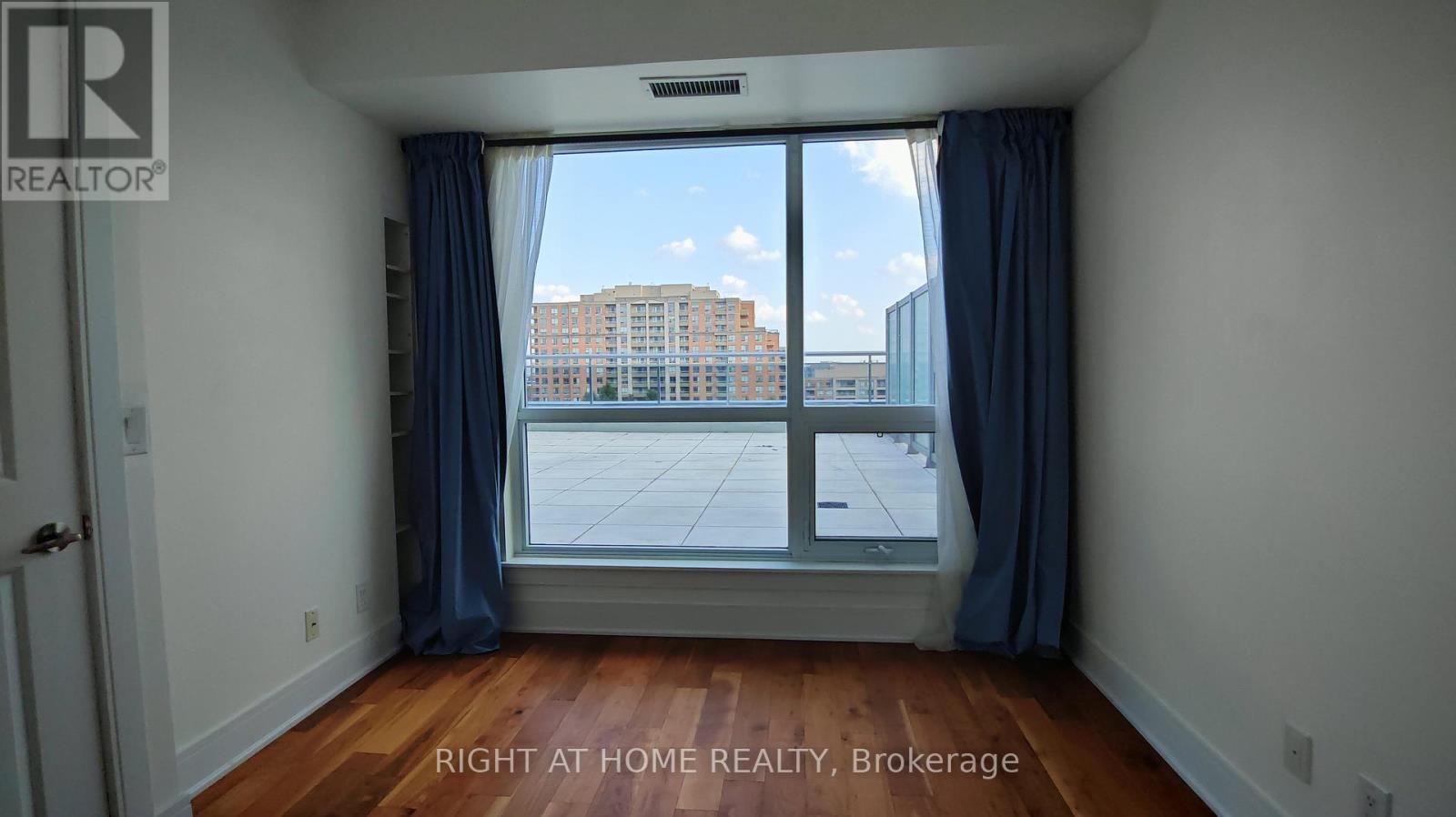 715 - 9199 Yonge Street, Richmond Hill (Langstaff), Ontario  L4C 1H7 - Photo 4 - N13870106