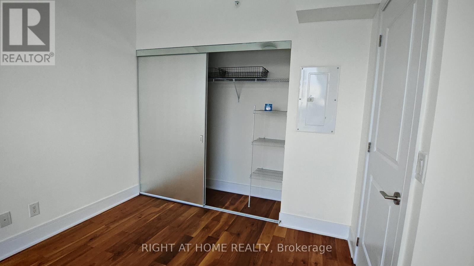 715 - 9199 Yonge Street, Richmond Hill (Langstaff), Ontario  L4C 1H7 - Photo 5 - N13870106