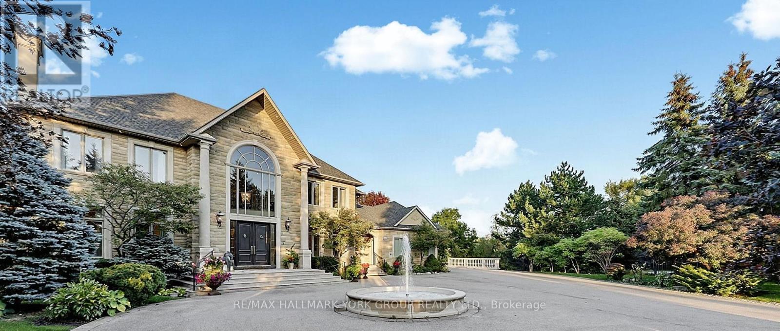 106 Abbruzze Court, Vaughan, Ontario  L3L 0A9 - Photo 4 - N13870112
