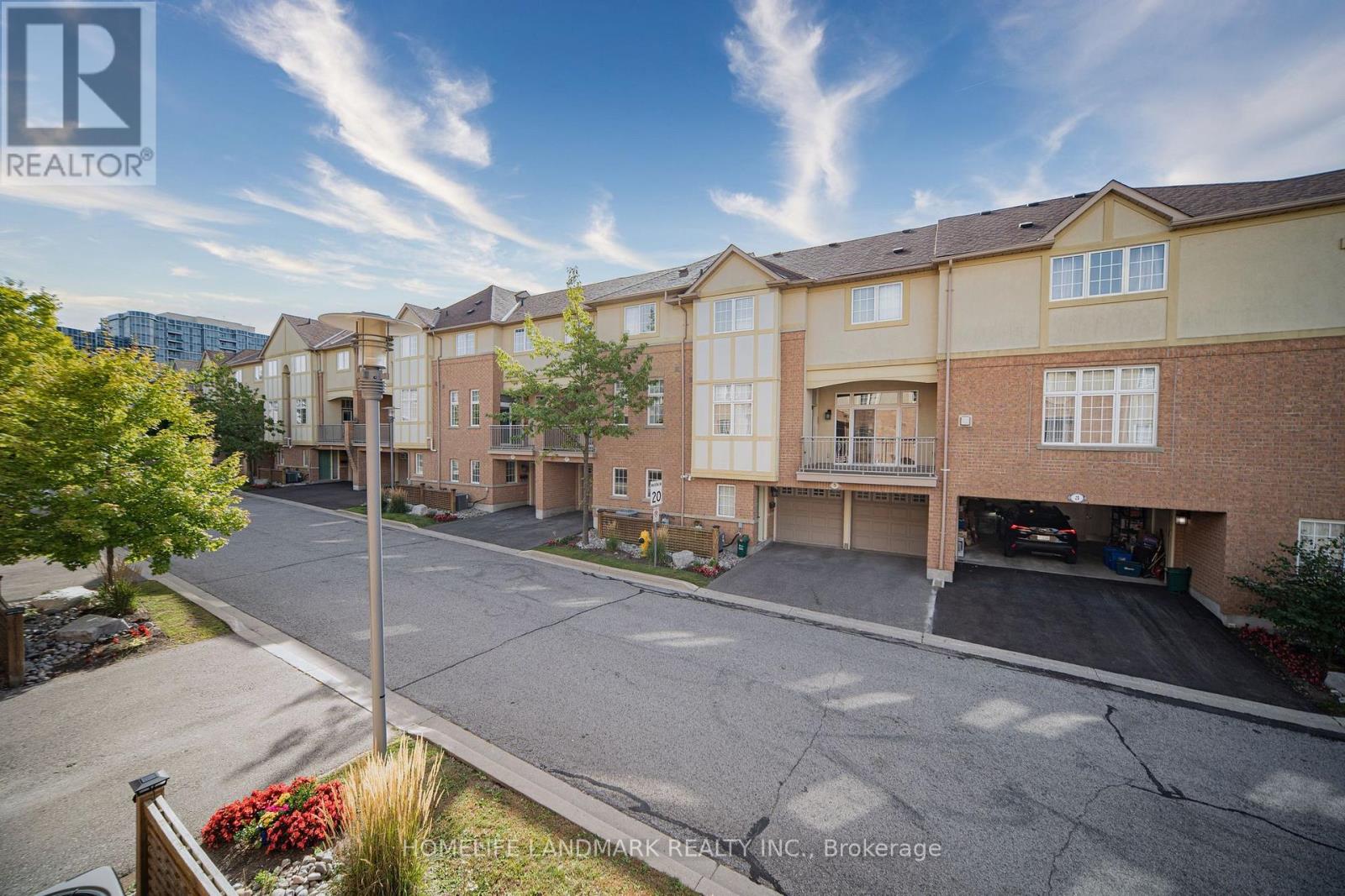 4 Legends Way, Markham, Ontario  L3R 6B2 - Photo 11 - N13870146
