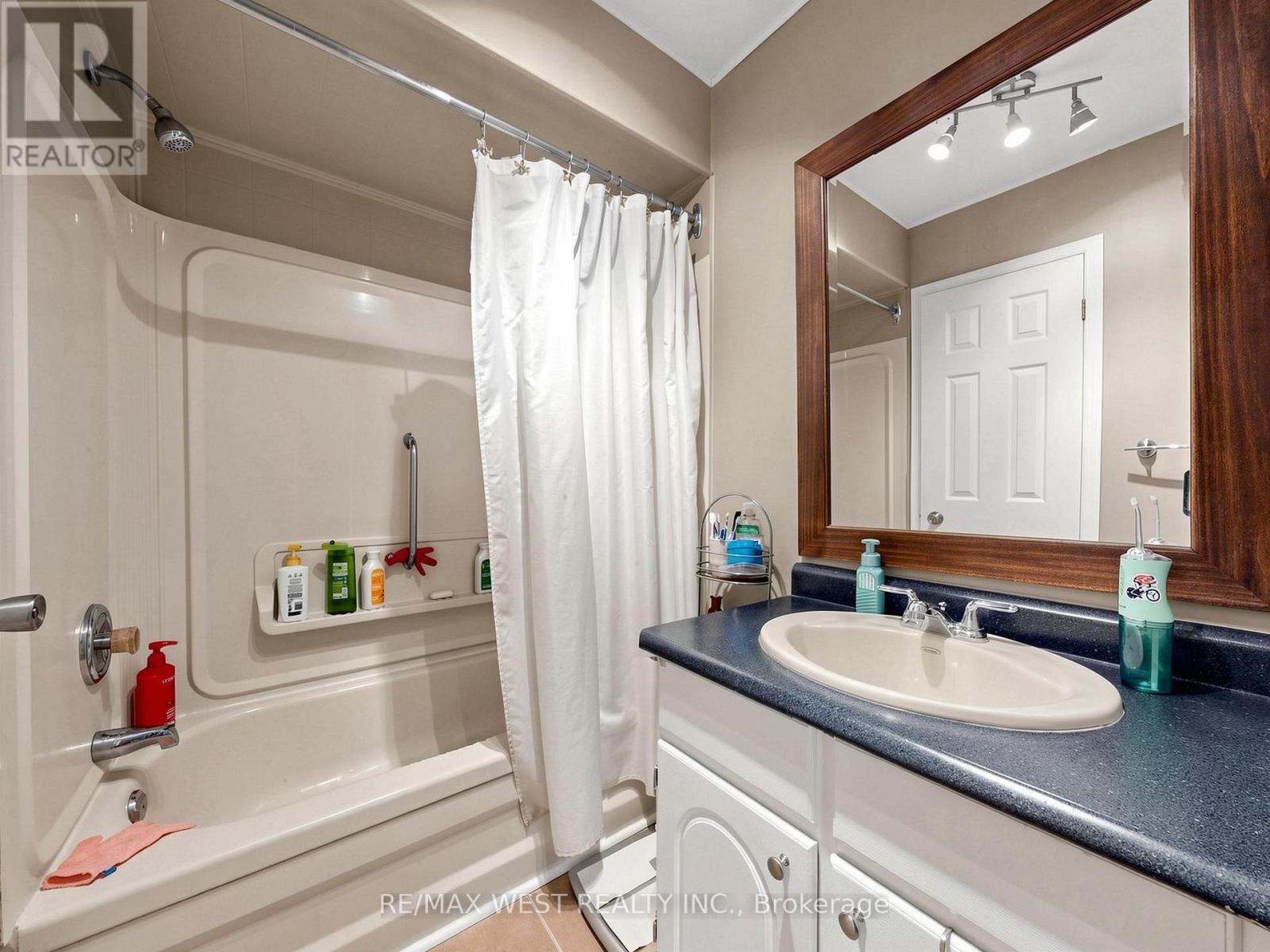 44 - 121 Poplar Crescent, Aurora, Ontario  L4G 3M4 - Photo 42 - N13870164