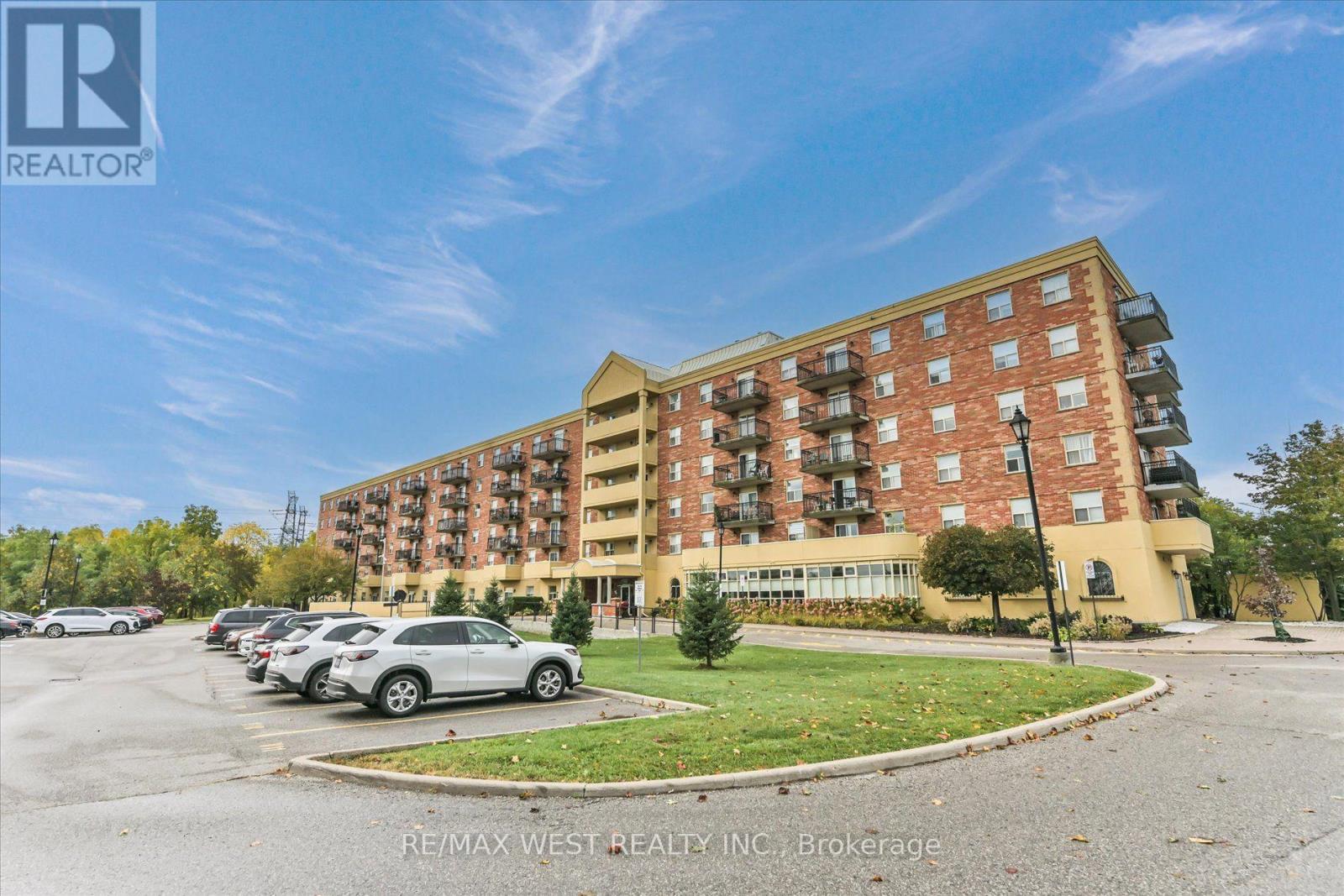 319 - 7373 Martin Grove Road, Vaughan, Ontario  L4L 9K1 - Photo 40 - N13862748