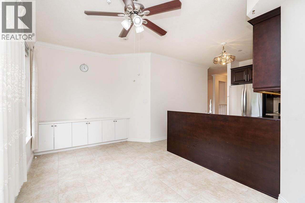312 3098 Guildford Way, Coquitlam, British Columbia  V3B 7W8 - Photo 10 - R3173017