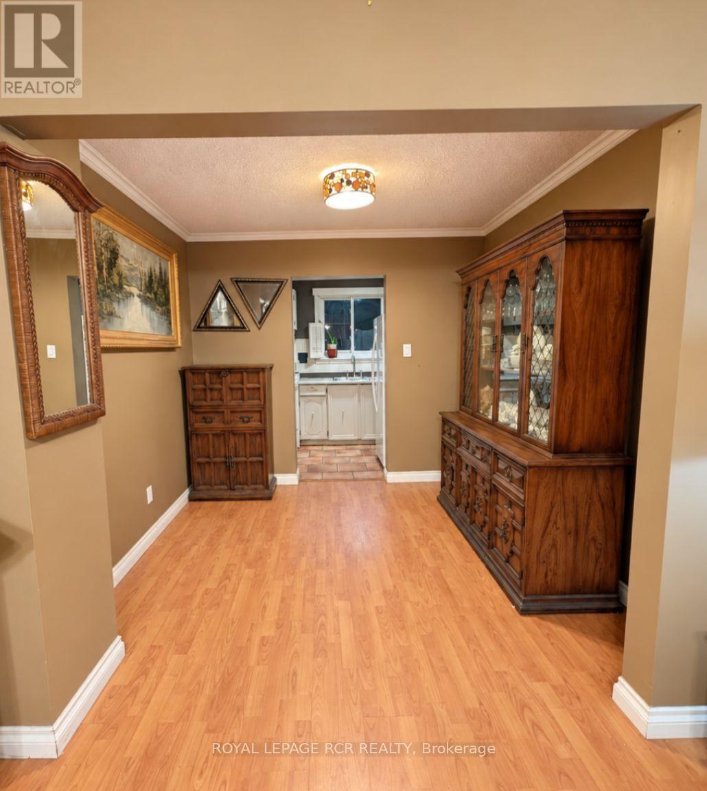 26 Graymar Road, Brampton, Ontario  L6S 1Z8 - Photo 3 - W13870104
