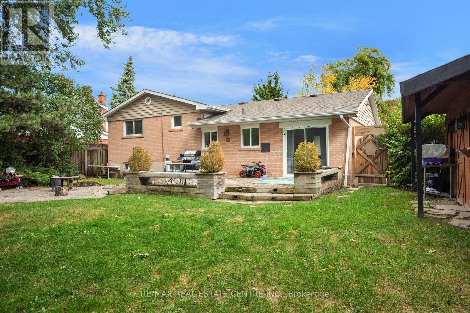 66 Theodore Drive, Mississauga, Ontario  L5M 1E4 - Photo 10 - W13870122