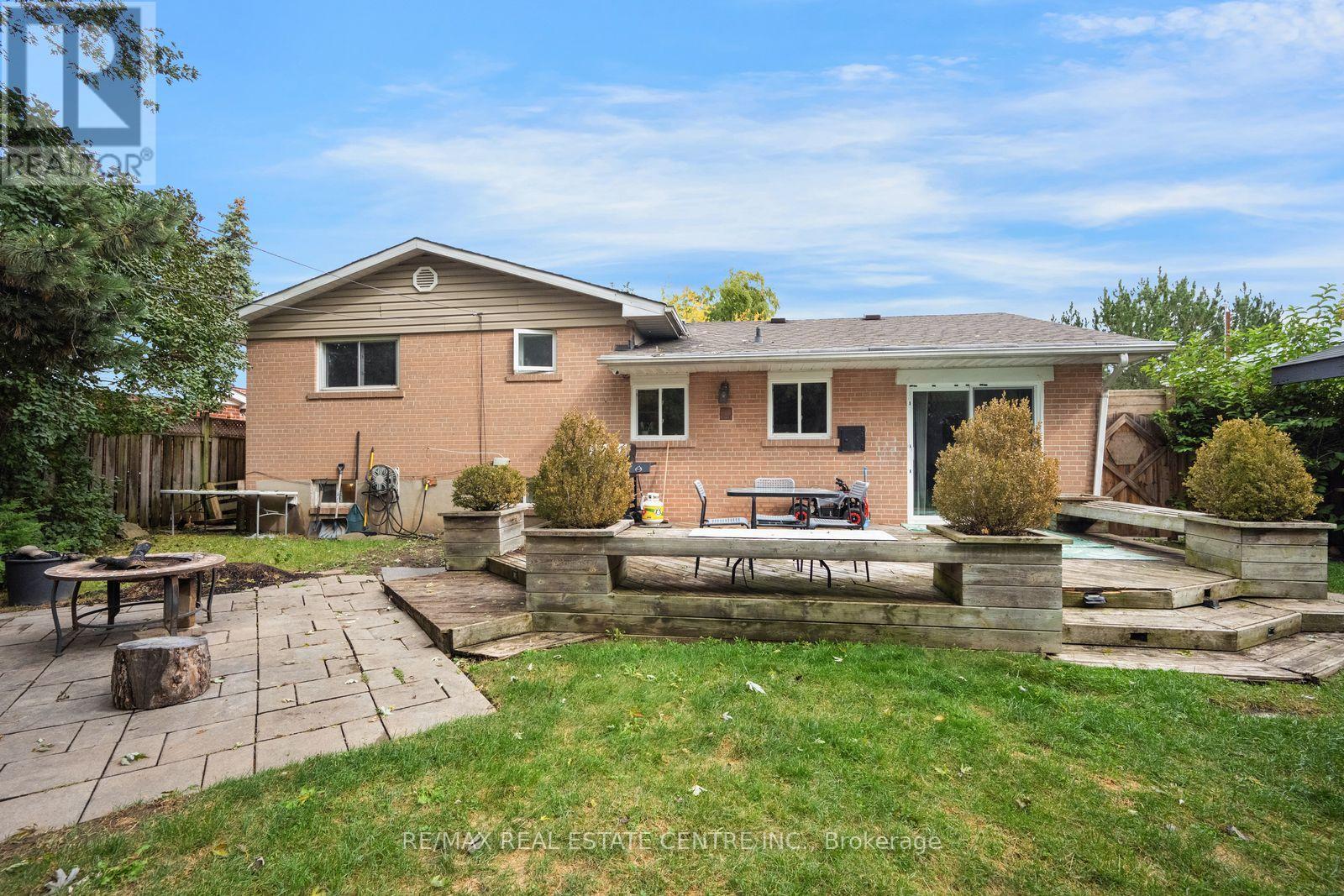 66 Theodore Drive, Mississauga, Ontario  L5M 1E4 - Photo 11 - W13870122