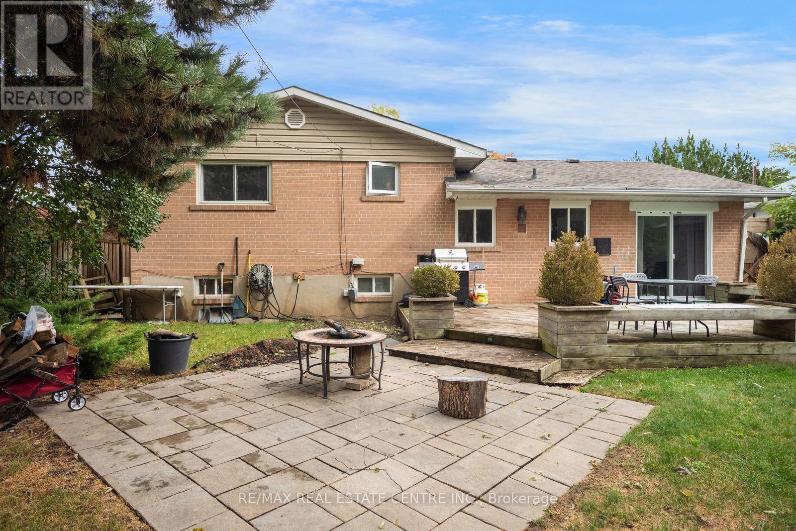 66 Theodore Drive, Mississauga, Ontario  L5M 1E4 - Photo 12 - W13870122