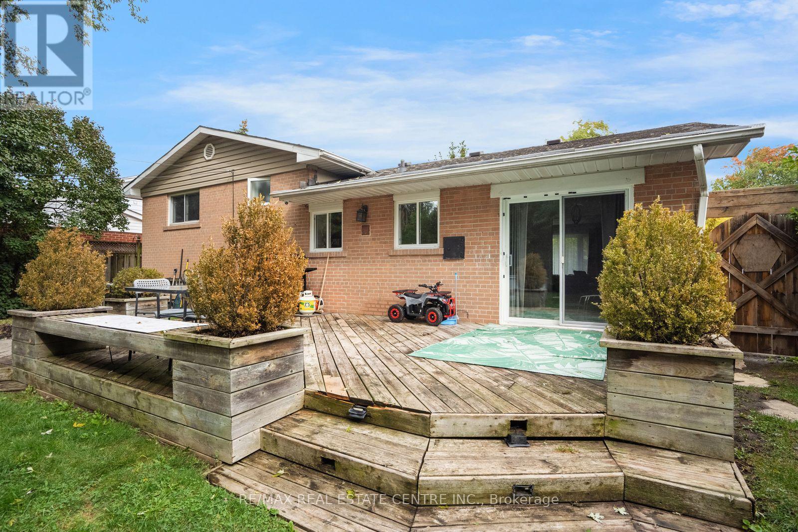 66 Theodore Drive, Mississauga, Ontario  L5M 1E4 - Photo 15 - W13870122
