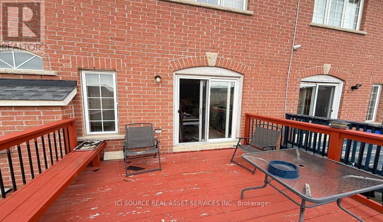 UPPER - 26 PEFFERLAW CIRCLE