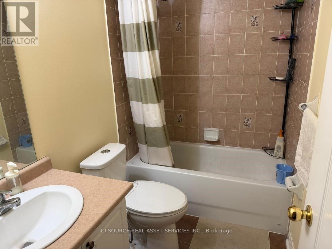 Upper - 26 Pefferlaw Circle, Brampton, Ontario  L6Y 0K1 - Photo 21 - W13870238