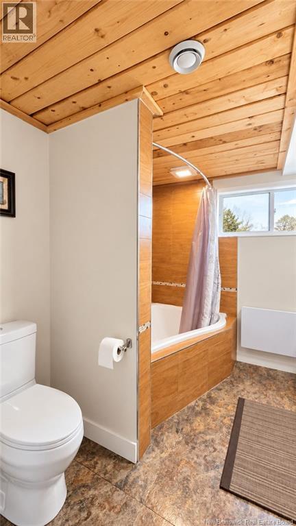 7739 Du Havres Street, Bas-Caraquet, New Brunswick  E1W 5W9 - Photo 41 - NB149069