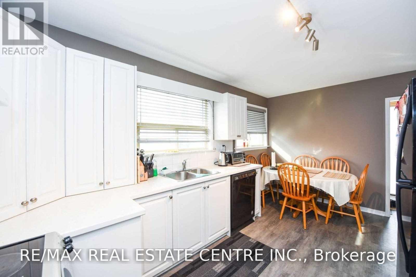 Upper - 19 Alderbury Crescent, Brampton, Ontario  L6T 1P5 - Photo 6 - W13870274