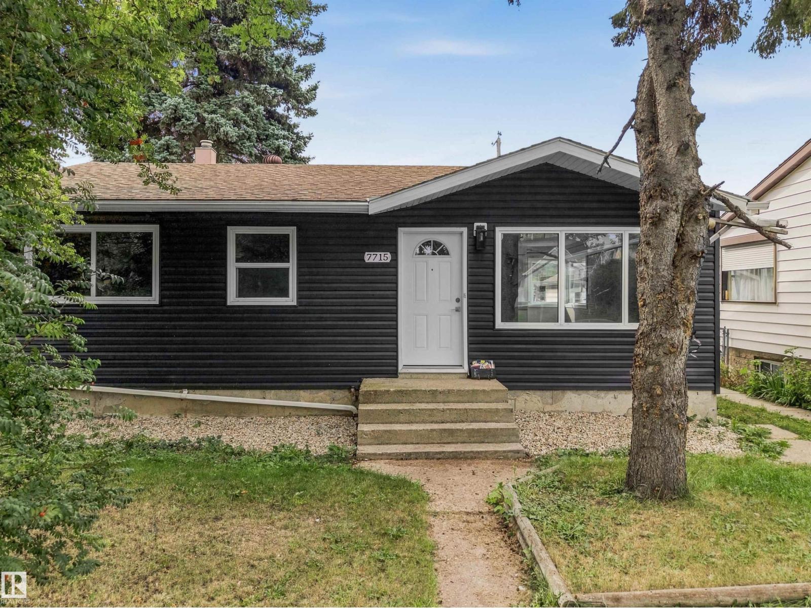 7715 76 AV NW