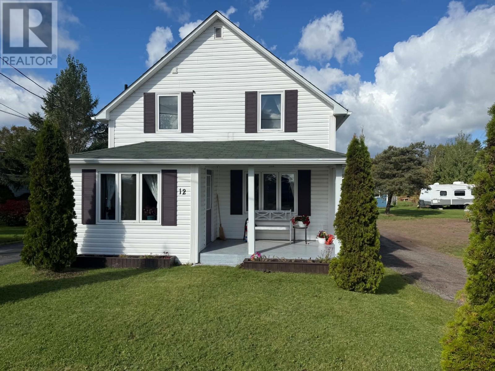12 Memorial Avenue, Botwood, Newfoundland & Labrador A0H 1E0 - Photo 2 - 1304102