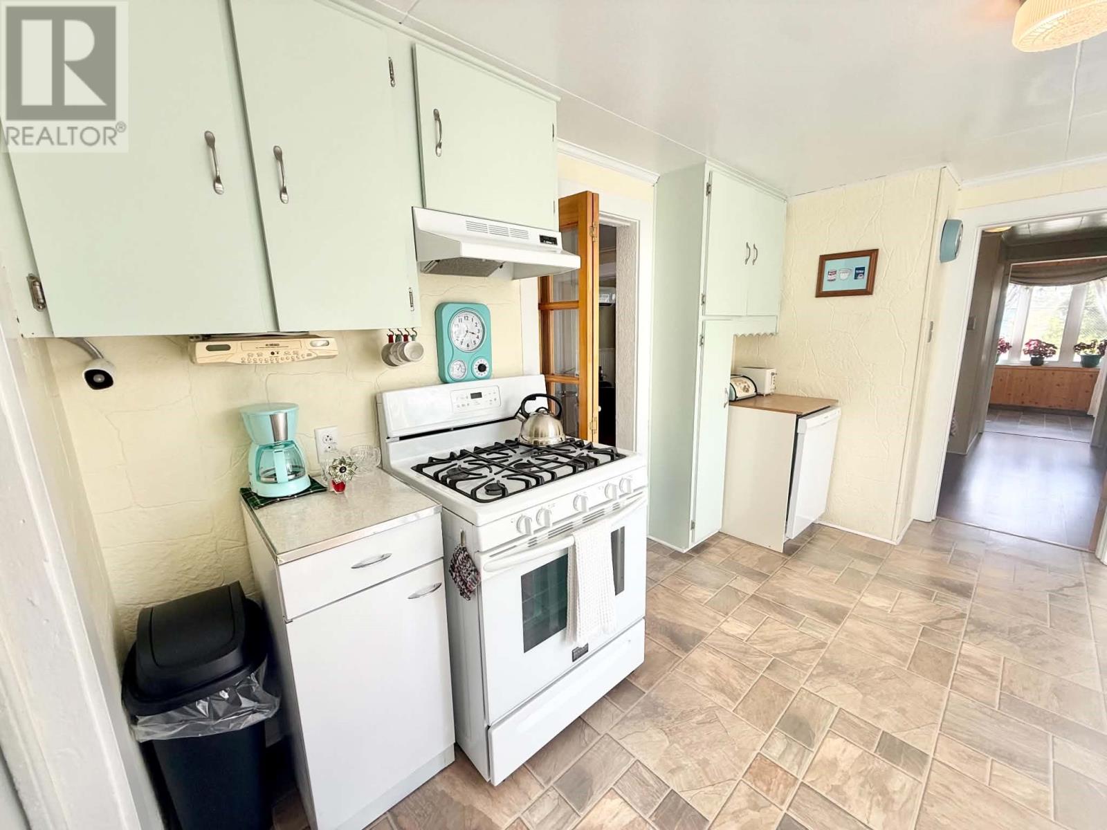 12 Memorial Avenue, Botwood, Newfoundland & Labrador A0H 1E0 - Photo 25 - 1304102