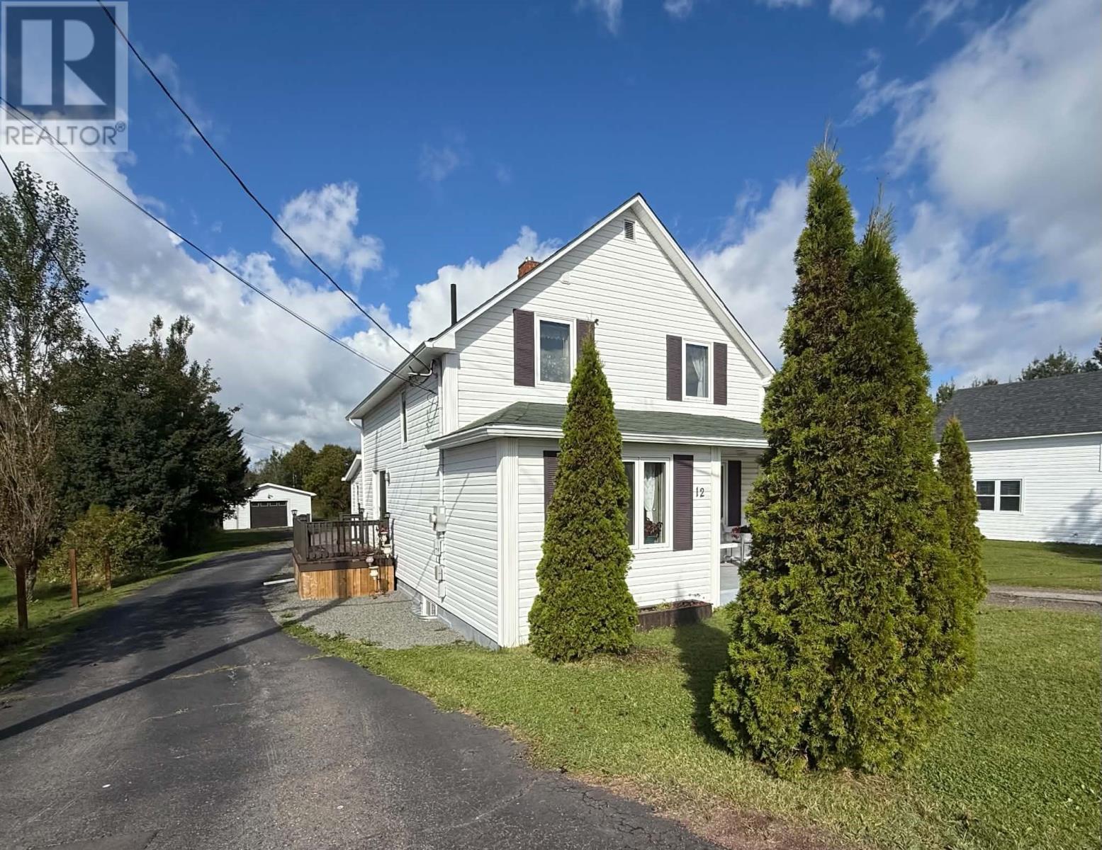 12 Memorial Avenue, Botwood, Newfoundland & Labrador A0H 1E0 - Photo 3 - 1304102