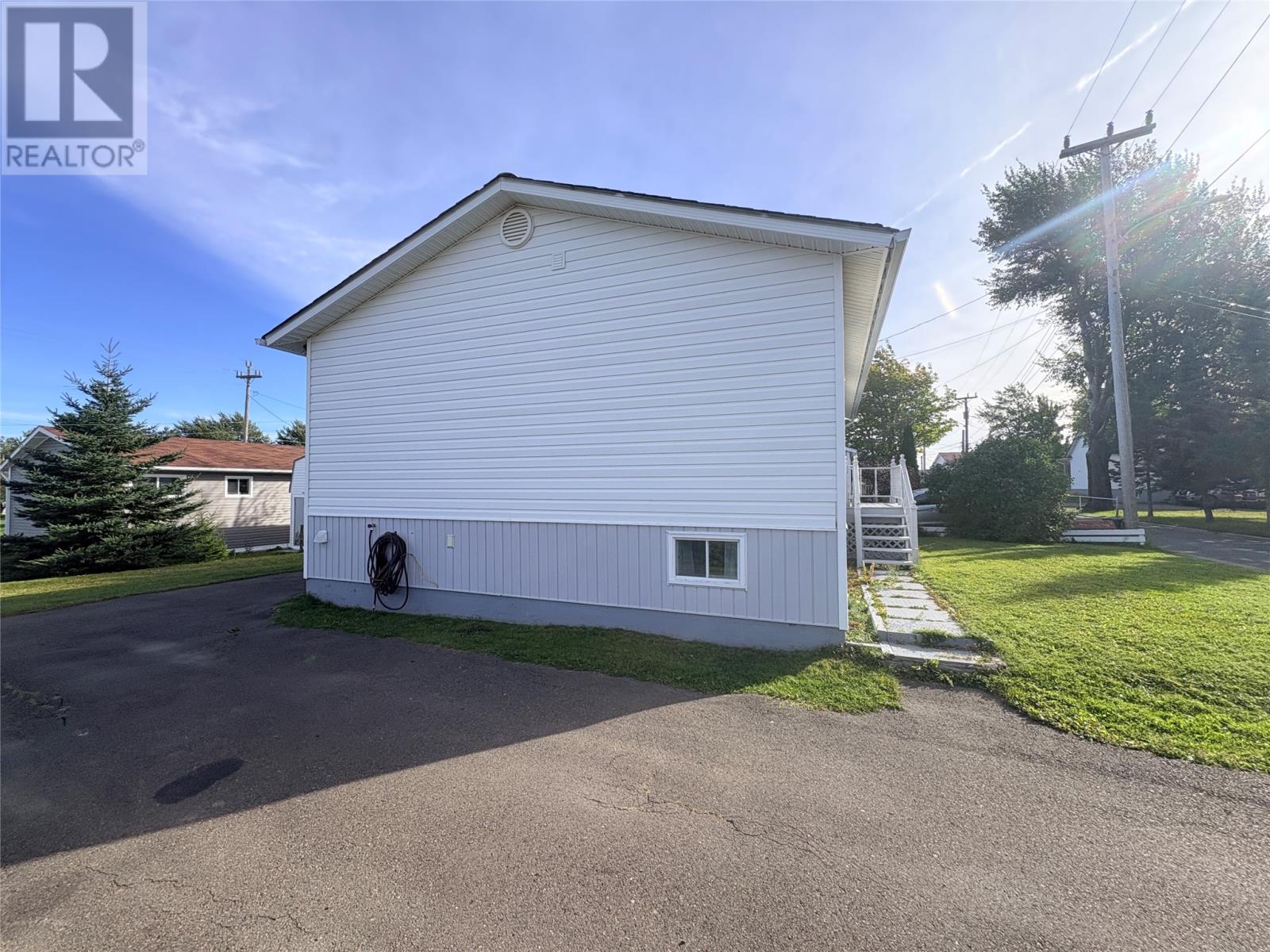 8 Fairview Street, Lewisporte, Newfoundland & Labrador A0G 3A0 - Photo 3 - 1304000