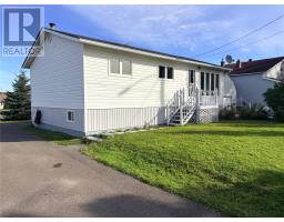<div class="price">$179,000</div> 8 Fairview Street<br>Lewisporte, Newfoundland & Labrador<br><div class='bed_bath'>3 Bed | 2 Bath</div>