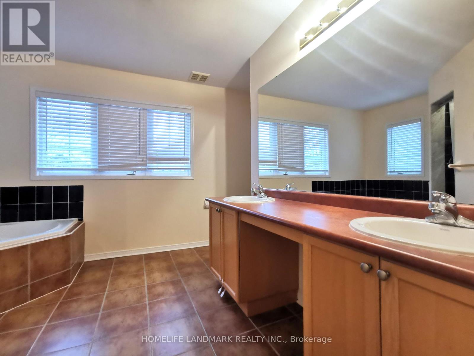631 Fred Mclaren Boulevard, Markham (Wismer), Ontario  L6E 1N4 - Photo 12 - N13870326