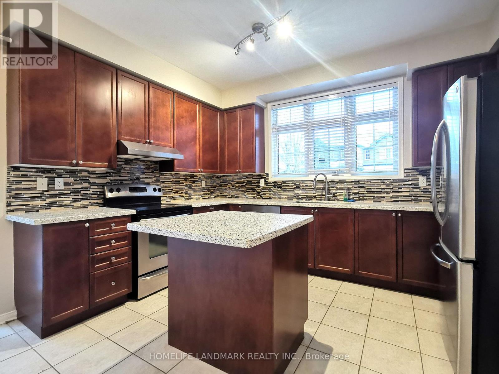 631 Fred Mclaren Boulevard, Markham (Wismer), Ontario  L6E 1N4 - Photo 4 - N13870326