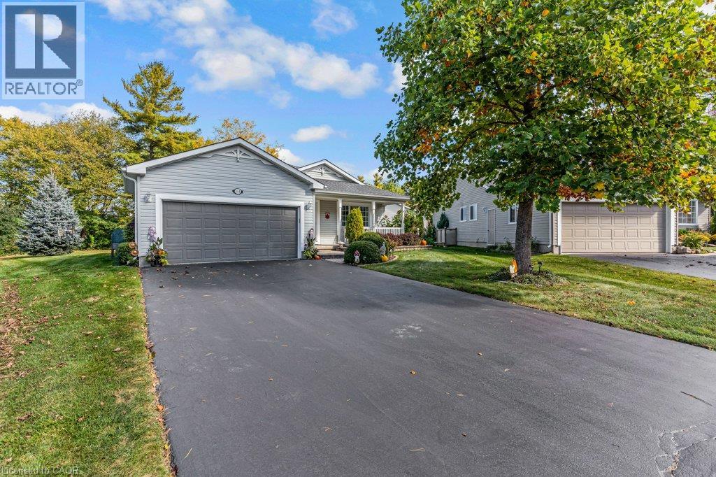 114 Bushmill Circle, Freelton, Ontario  L8B 1A5 - Photo 3 - 40868206