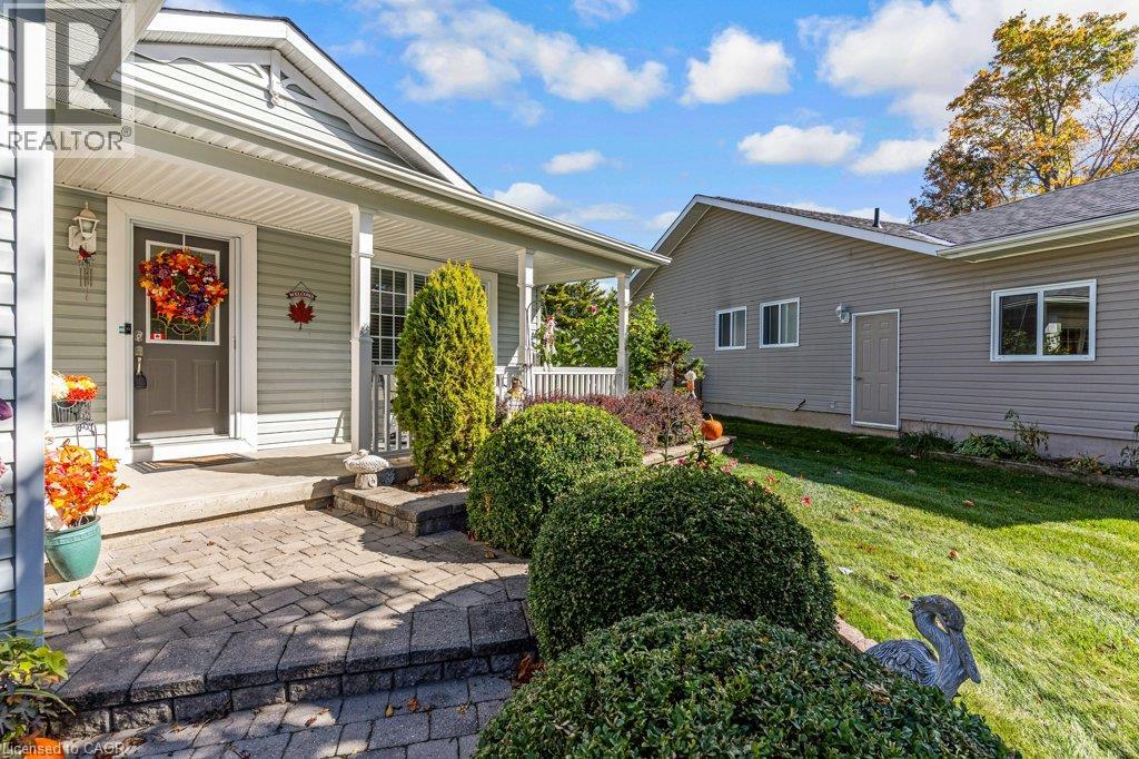114 Bushmill Circle, Freelton, Ontario  L8B 1A5 - Photo 5 - 40868206