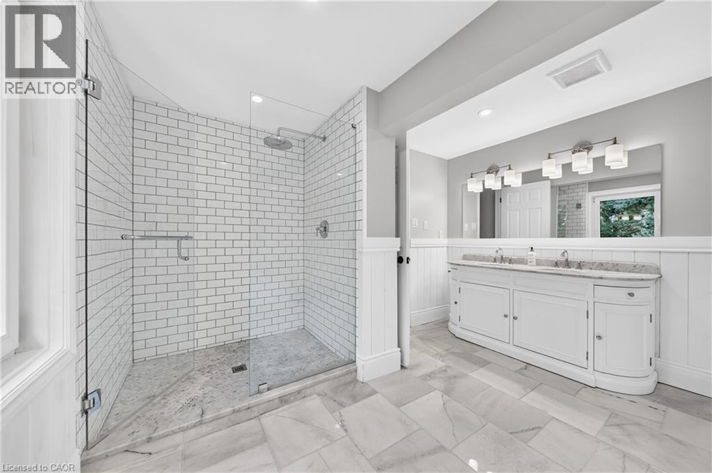 50 Roehampton Court, Kitchener, Ontario  N2A 3L1 - Photo 31 - 40869636