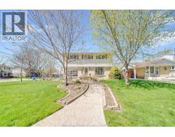 391 BETTY DRIVE, Windsor, Ontario
