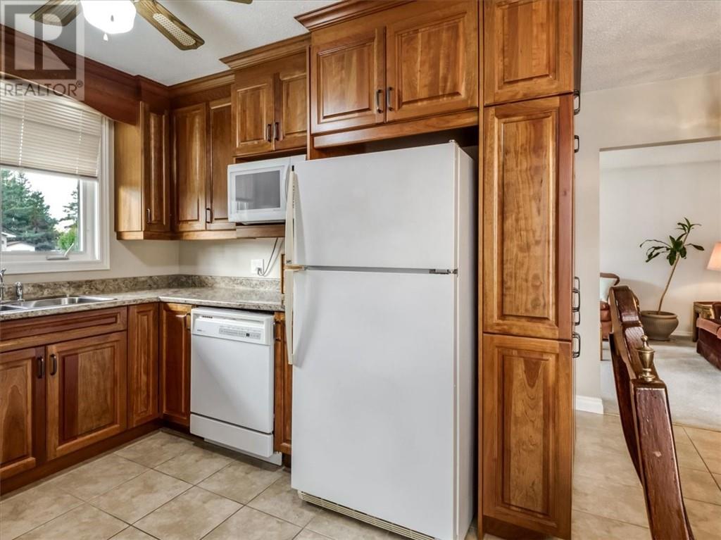 2411 Oak Street, Azilda, Ontario  P0M 1B0 - Photo 12 - 2130744