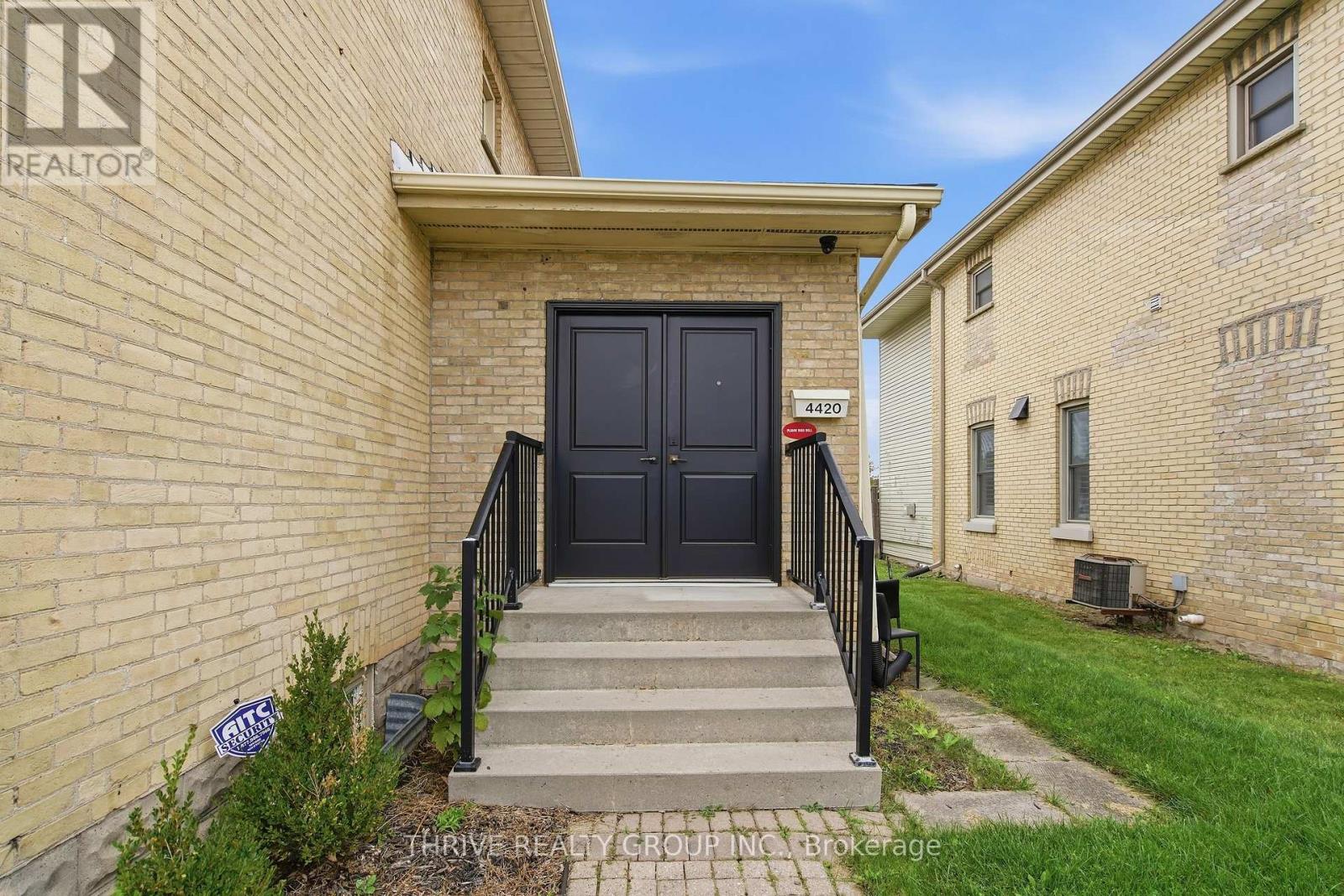 4420 Colonel Talbot Road, London South, Ontario  N6P 1P9 - Photo 3 - X13870404