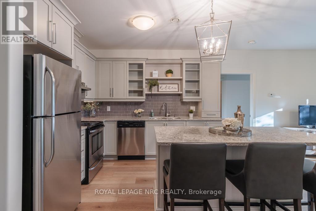 103 - 379 Scott Street, St. Catharines, Ontario  L2M 3W2 - Photo 4 - X13870354