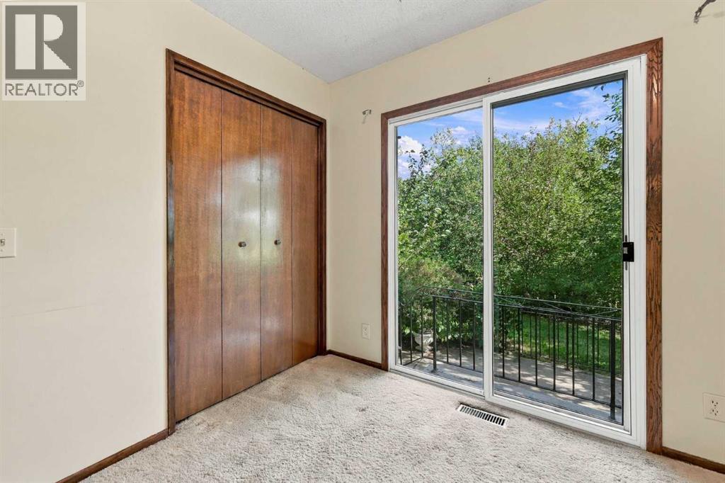 14 Dalhousie Crescent NW, Calgary, Alberta  T3A 2H8 - Photo 14 - A2335387