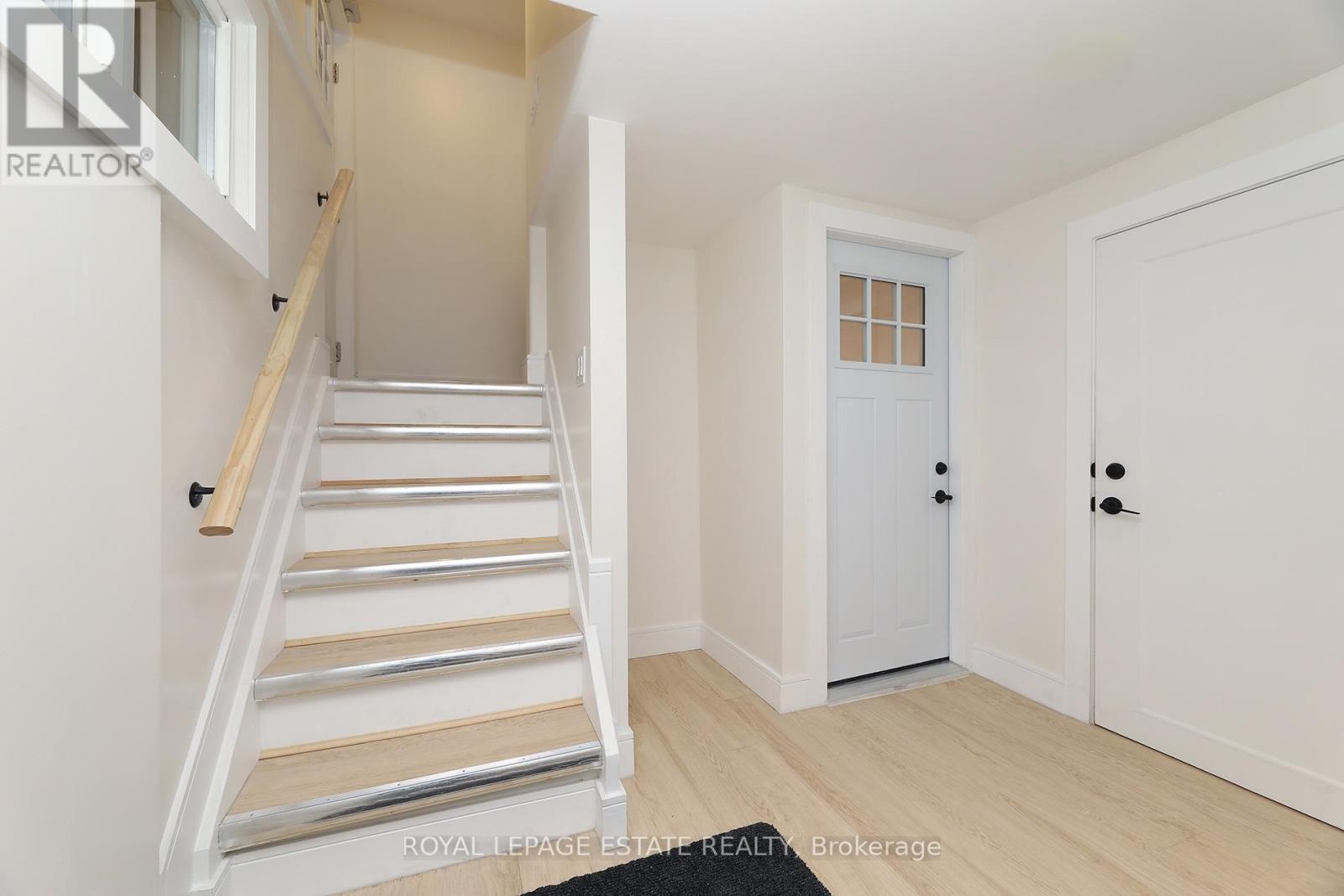 Lower - 435 Kingston Road, Toronto, Ontario  M4L 1V2 - Photo 11 - E13870408