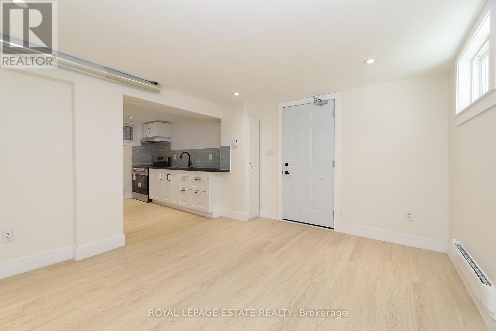 Lower - 435 Kingston Road, Toronto, Ontario  M4L 1V2 - Photo 7 - E13870408