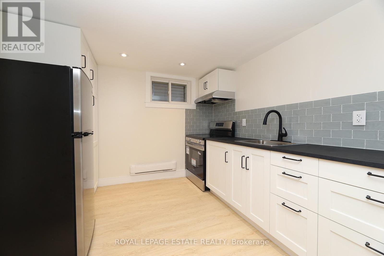 Lower - 435 Kingston Road, Toronto, Ontario  M4L 1V2 - Photo 8 - E13870408