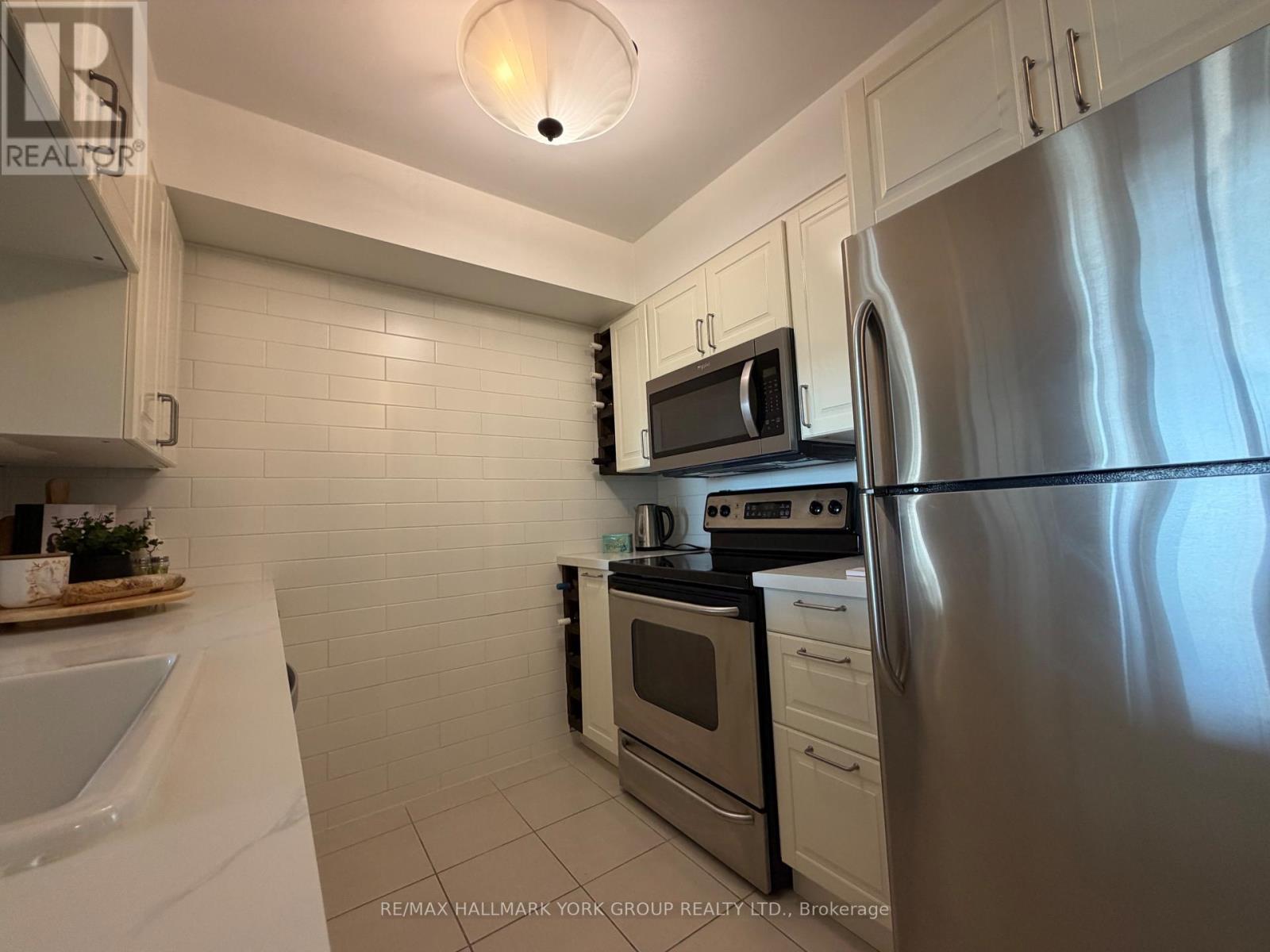 912 - 1200 The Elsplanade Road N, Pickering, Ontario  L1V 6V3 - Photo 10 - E13870436