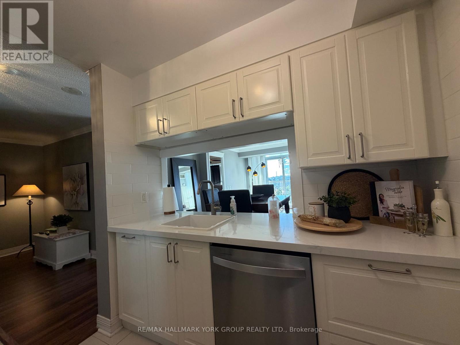 912 - 1200 The Elsplanade Road N, Pickering, Ontario  L1V 6V3 - Photo 6 - E13870436