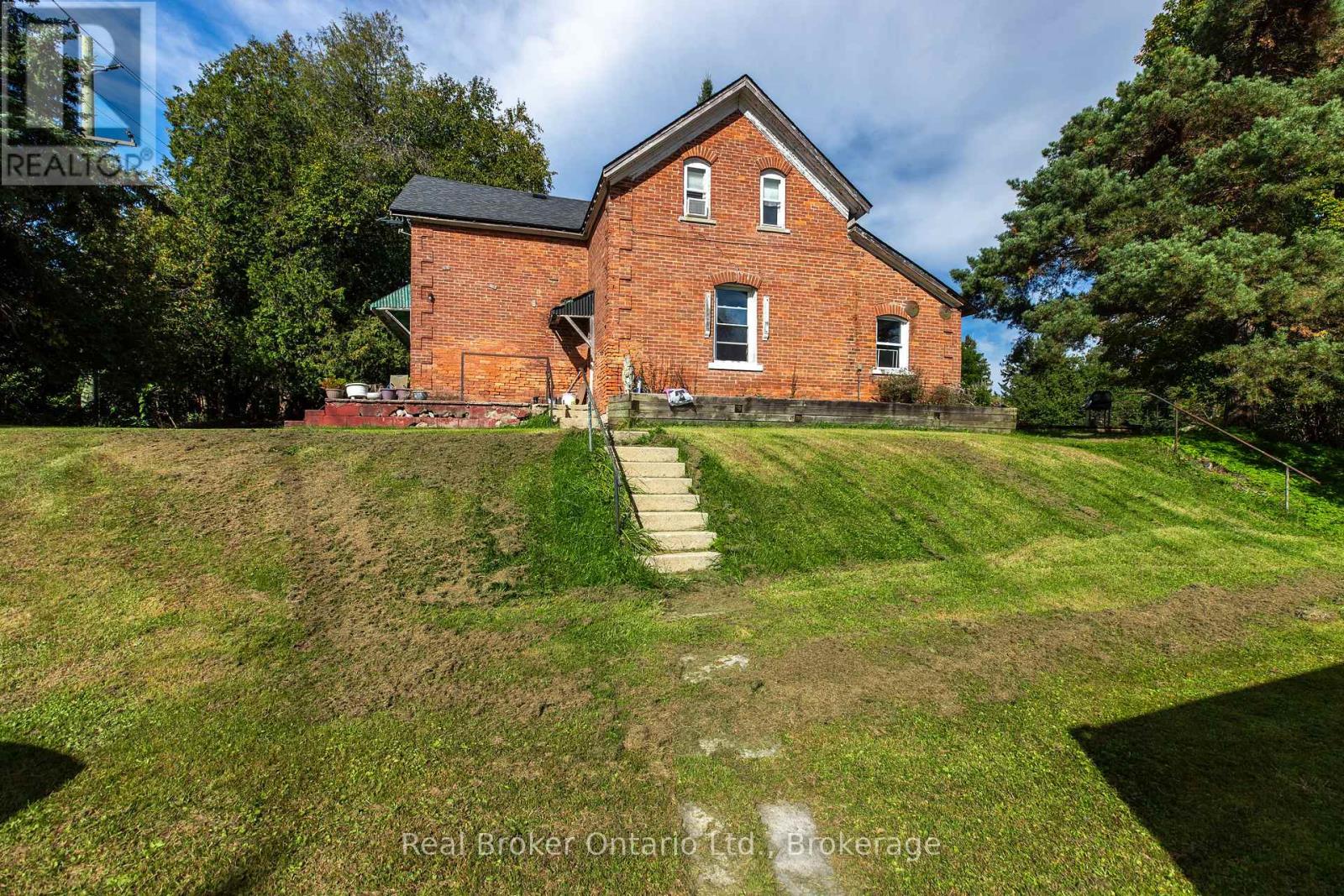 776813 Highway 10, R.r. #3 Highway, Chatsworth, Ontario  N0H 1R0 - Photo 2 - X13870454