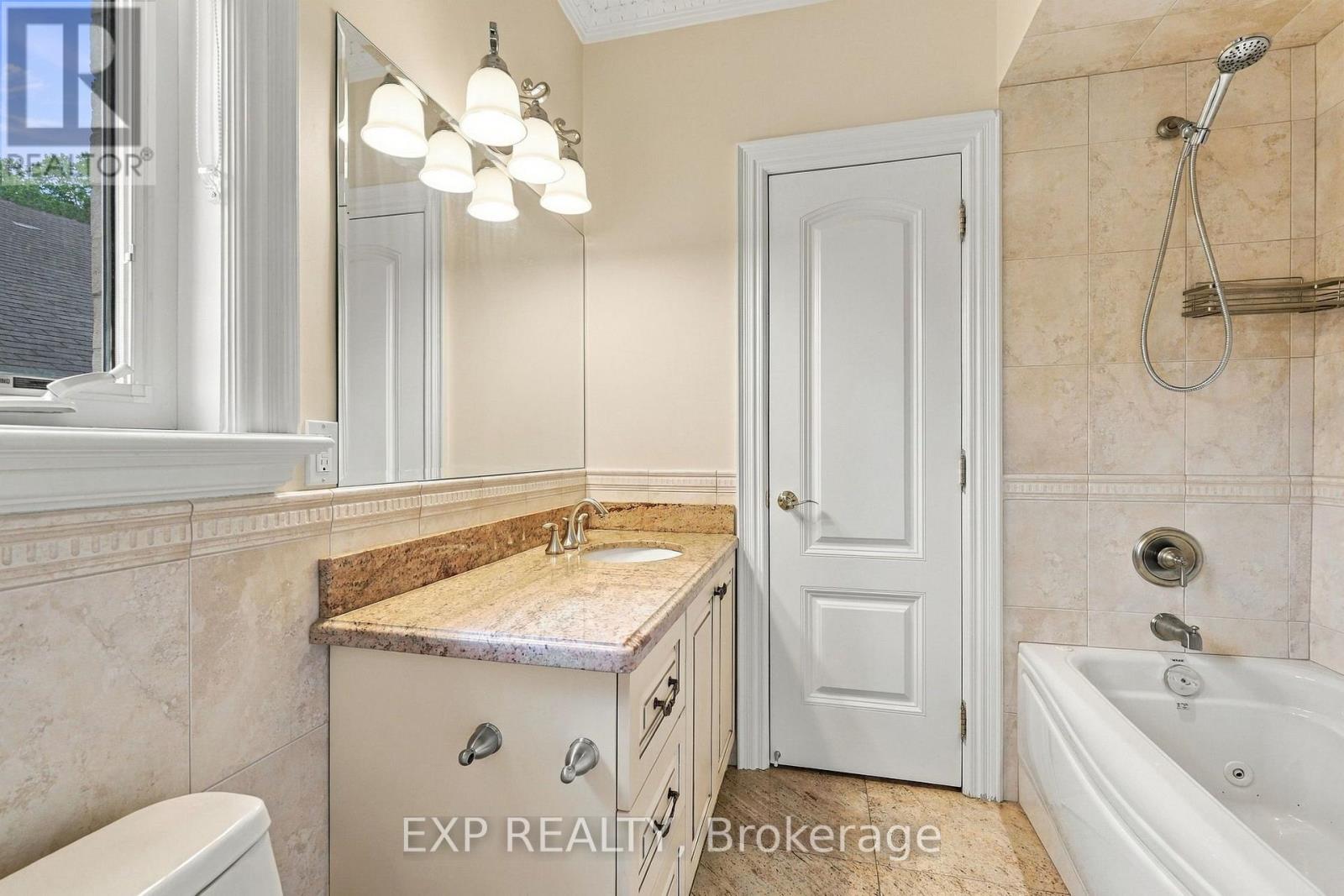 412 Manhattan Drive, Markham, Ontario  L3P 7G8 - Photo 17 - N13870346