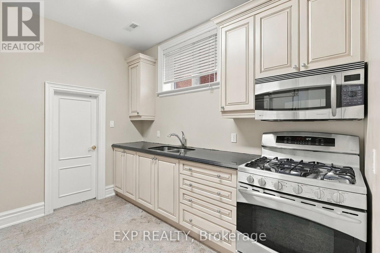 412 Manhattan Drive, Markham, Ontario  L3P 7G8 - Photo 22 - N13870346